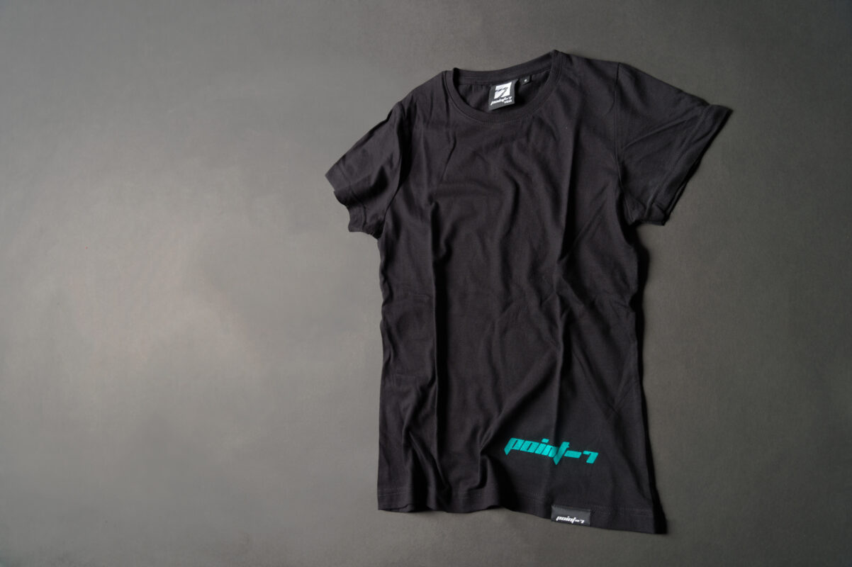 Girl Tshirt logo POINT7